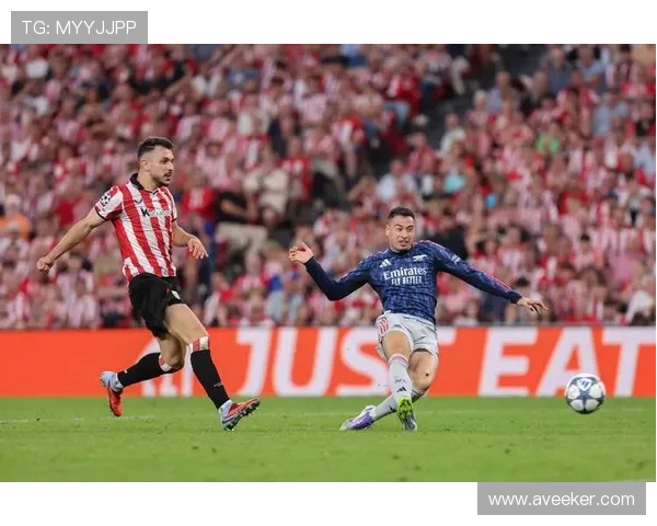 欧冠小组赛激战正酣 曼城强势反弹巴萨迎来连胜机会